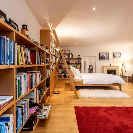 Bauhausvilla Am Ammersee Holiday home *